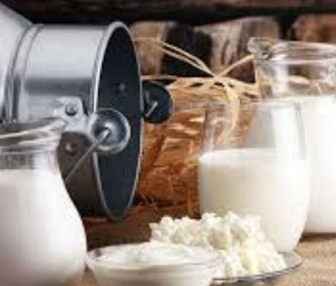 The sacorm of dairy cooperatives has inspired the spirit of cooperation in many ocher sectors.